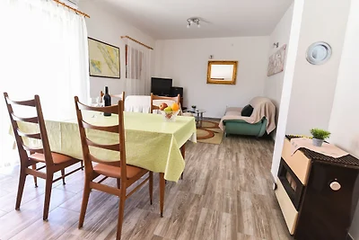 Ferienhaus in Veli Iz mit umzהuntem Garten