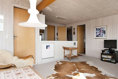 Geräumiges Ferienhaus in Juelsminde mit Sauna