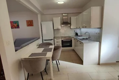 Holiday House Emma - Two Bedroom Holiday Home...