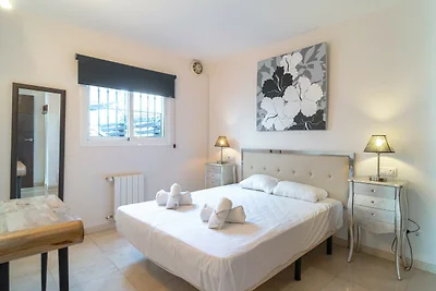 Luxusvilla mit Whirlpool und Meerblick