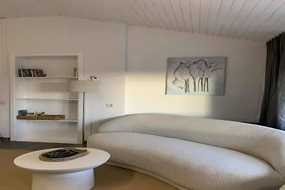 Sonniges Ferienhaus mit Pool