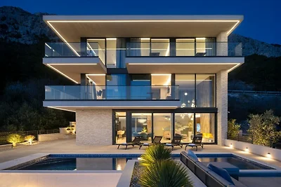 Luxury Villa Hedonia