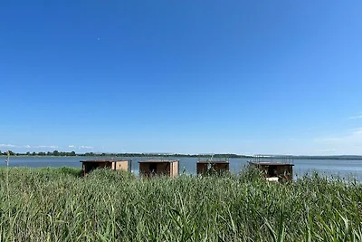 Lussuosa casa sull'acqua per 4 persone.