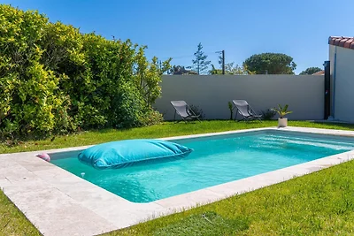 Serene villa voor 10 personen in Escalquens