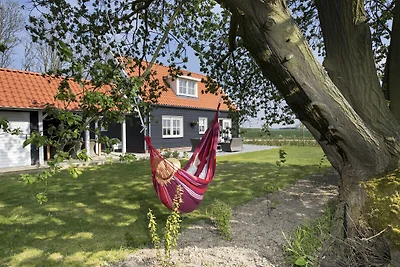 Ferienhaus in Wissenkerke mit Garten