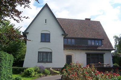 Geräumige Villa mit Sauna in Poperinge