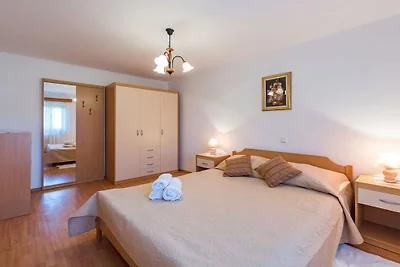 Legovich avec piscine privée
