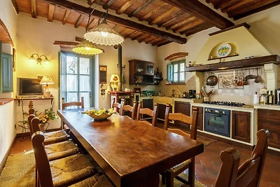 Noble Villa in Cortona mit Swimmingpool