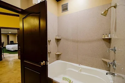 Houston | Suite - King