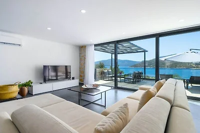 Villa a Kalkan con piscina