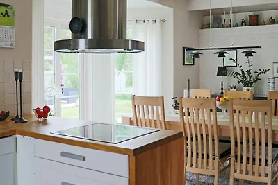 Modernes Ferienhaus mit Garten-By Traum