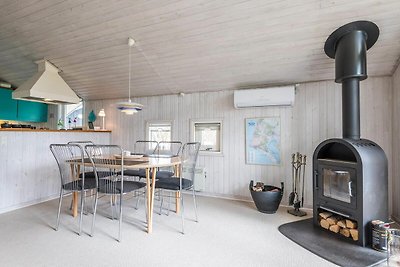 4 Personen Ferienhaus in Oksbøl-By Traum