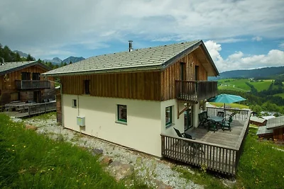 Chalet avec piscine à Annaberg