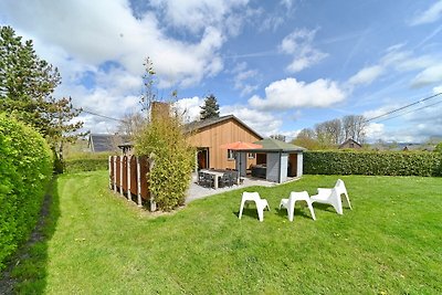 Vintage Ferienhaus in Somme Leuze mit Garten