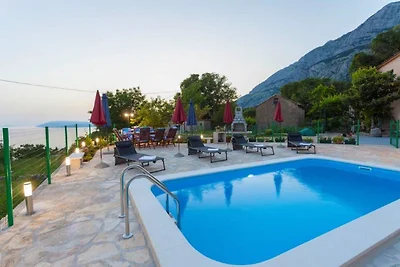 Wunderschöne Villa in Tučepi mit privatem...