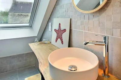 Schönes Ferienhaus in Neulliac