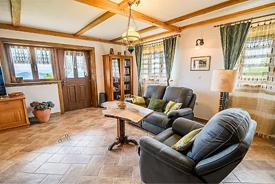 Hidden Authentic Haven Apartments - Two Bedro...