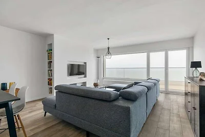 Modernes Apartment mit Meerblickterrasse