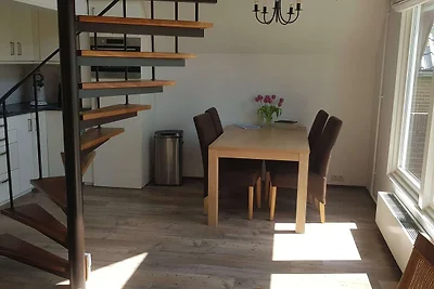 Casa sul mare con vista e giardino esposto a...