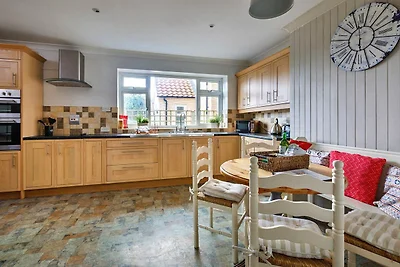 Cottage met 4 slaapkamers in Crimplesham, Gee...