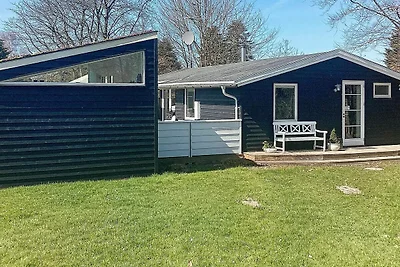 6 Personen Ferienhaus in Væggerløse-By Traum