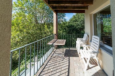 Apartment mit Hügelblick und Terrasse in...