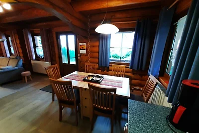 Blockhaus in Harzgerode mit Balkon.