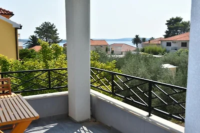 Apartments near the beach Orebic - One bedroo...