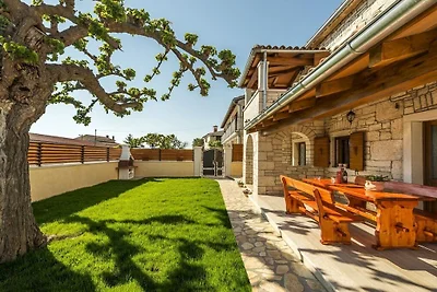 Villa a Sveti Lovreč con piscina