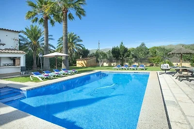 Villa in Pollensa mit Schwimmbecken