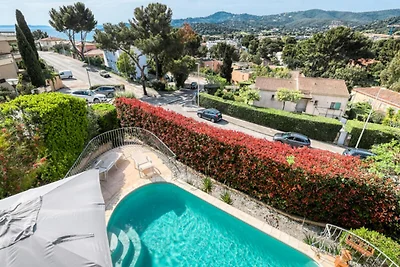 Haus an der Côte d'Azur mit Pool