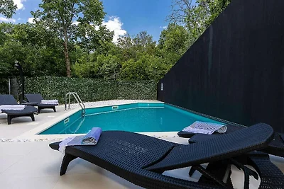 Modernes Ferienhaus in Grizane mit privatem...