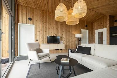 Schönes Ferienhaus in Wissenkerke mit Garten