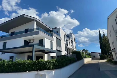 Crystal Sea View