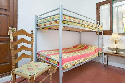 Villa mit 4 Schlafzimmern für 7 Personen
