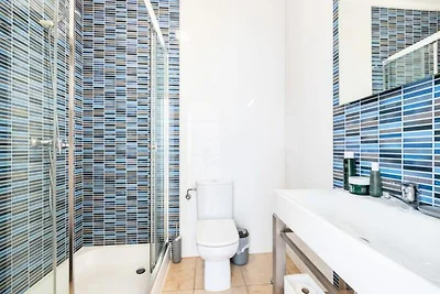 Wohnung in Lagos mit Pools und Fitnessraum