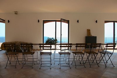 Elegante villa panorámica en Cilento con pisc...