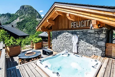 Chalet in Caseblanche mit Whirlpool und...
