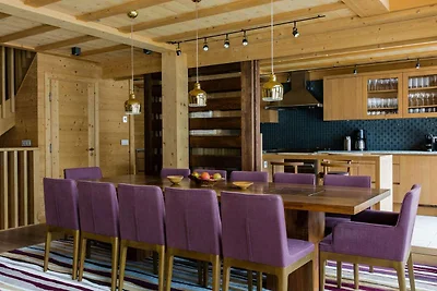 Luxurious Chalet with Panoramic Views & Hot...