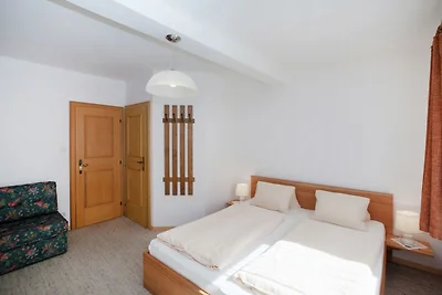 Geräumiges Ferienhaus im Skigebiet Zell Am...