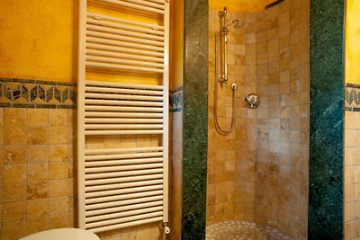 Villa a Lucca con Piscina vicino Costa...