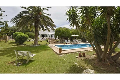 Villa mit Pool, Garten und Wifi