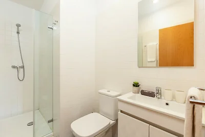 Charming 1-Bedroom Apartment in Oporto