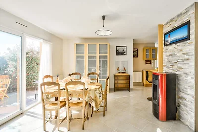 Appartamento a Plomeur vicino alla spiaggia d...