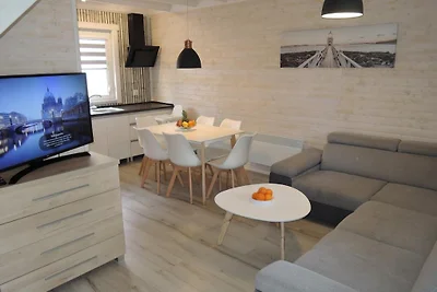 Ferienhaus f�r 6 Personen mit Pool in...