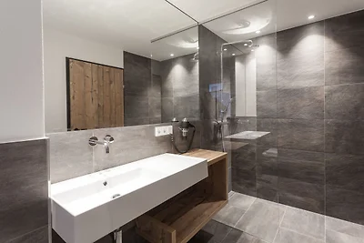 Zwei luxuriöse Chalets, jede für max.