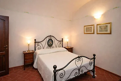 Ferienhaus in Sensano mit Pool