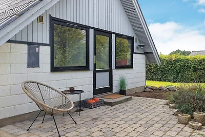 4 Personen Ferienhaus in Karrebæksminde-By...