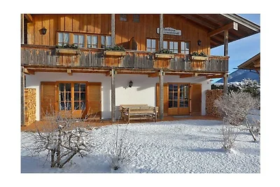 Vakantieappartement in Krün met zwembad