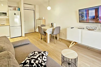 One Bedroom Apartment with Private Garden